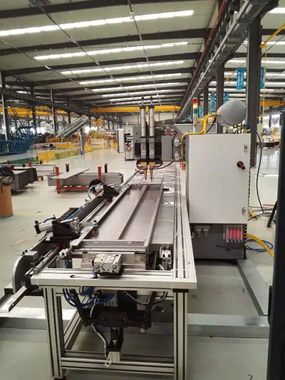 服務(wù)現(xiàn)場(chǎng)13